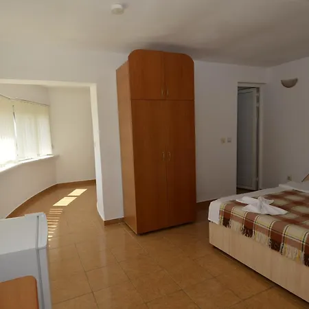 Casa Blanca Din Konukevi Costinești