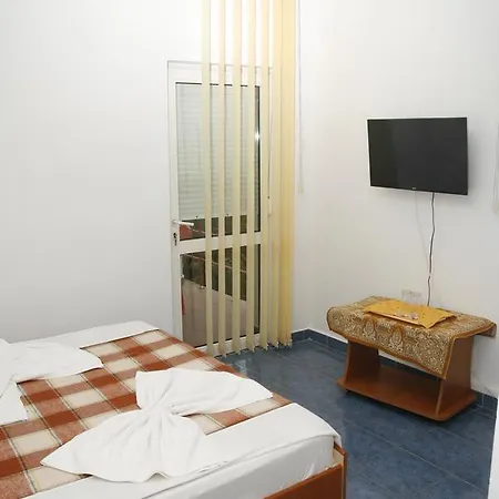 Casa Blanca Din 3* Costineşti