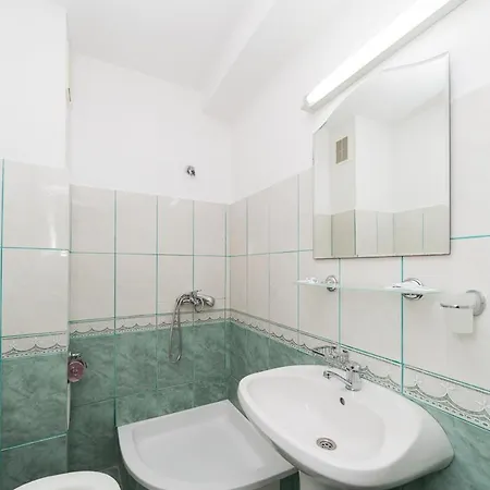 Pensiune Casa Blanca Din